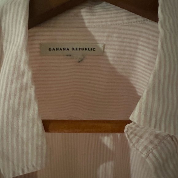 Banana Republic Women’s Button-Down Shirt – Pink/White Stripe - Picture 3 of 7